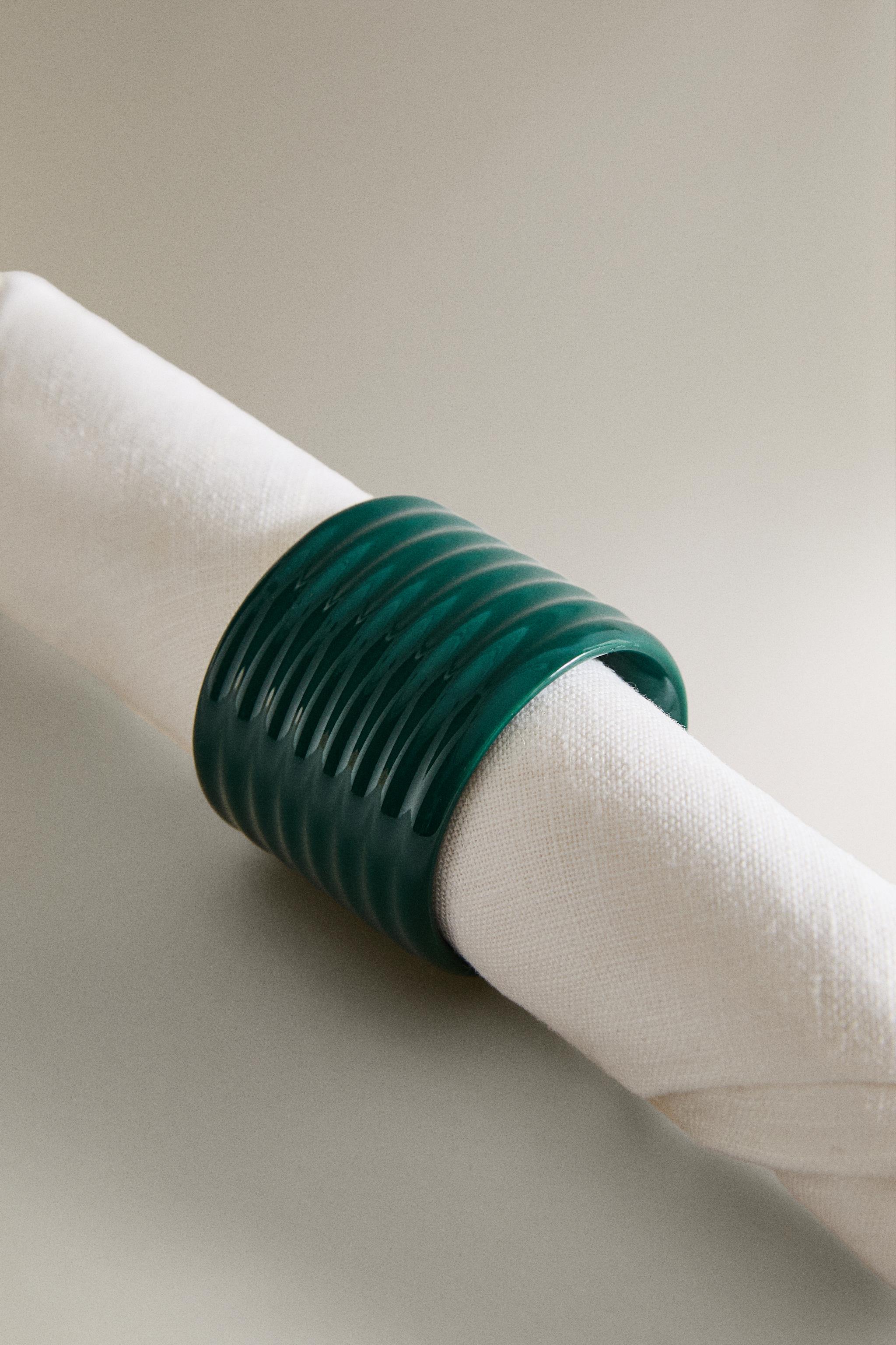PACK OF CERAMIC NAPKIN HOLDERS WITH RELIEF (PACK OF 4)